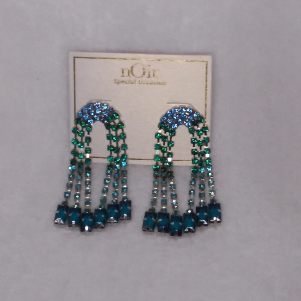 Multi-dangle Pierce Earrings Silver Tone Blue Green Turquoise nOir